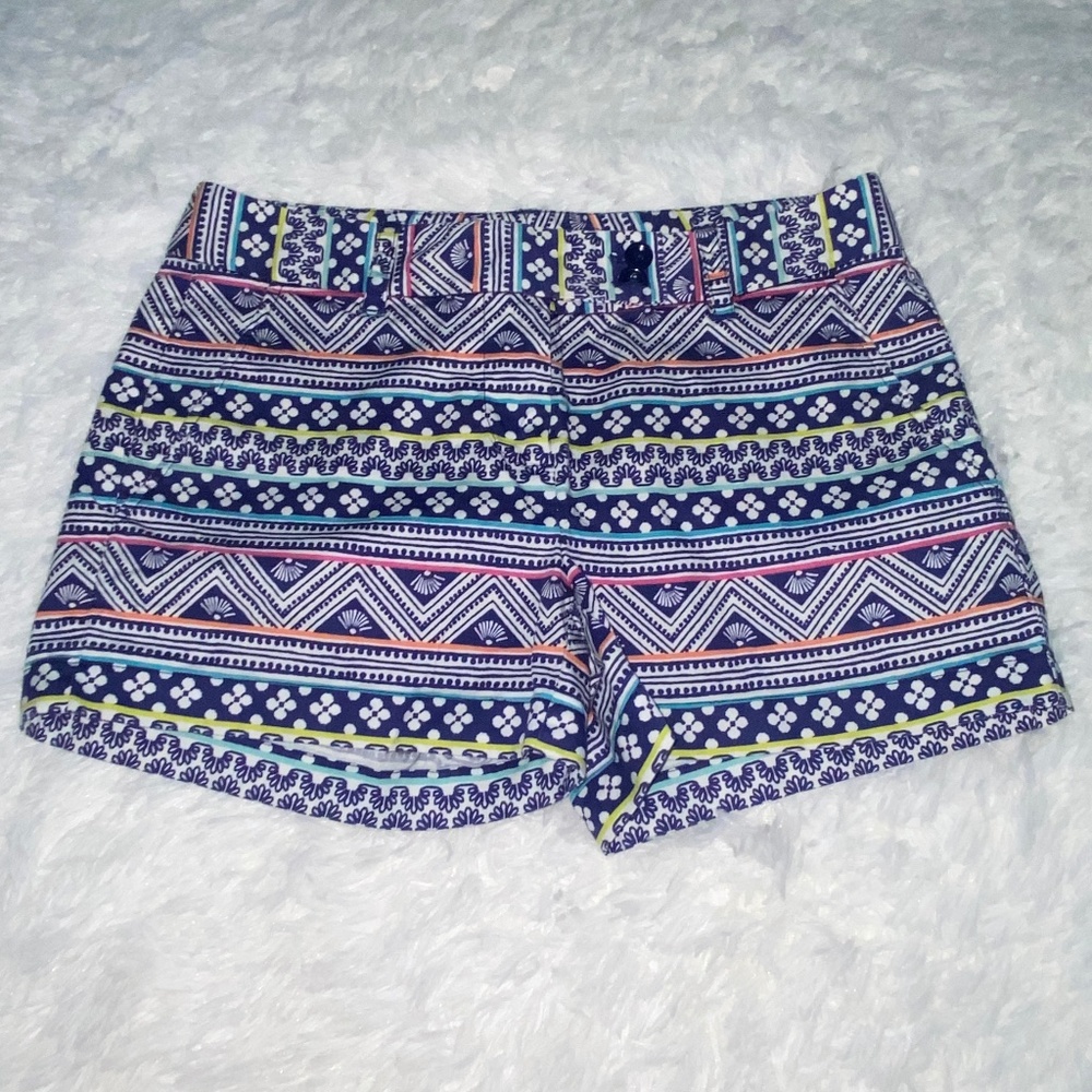 Vibrant Vineyard Vines Shorts in Excellent Condition